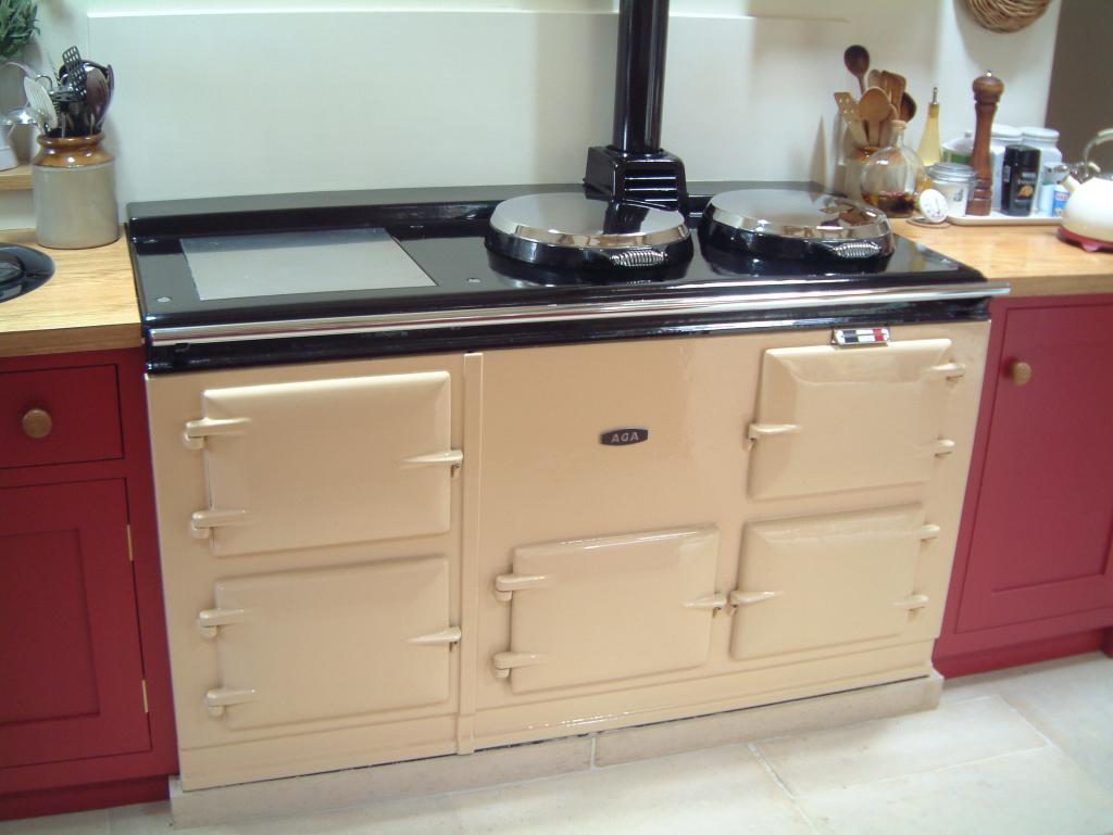 <p>4 Oven Pre-74 Aga cooker.</p><p>We have one of this model in stock ready to be enamelled in choice of colour